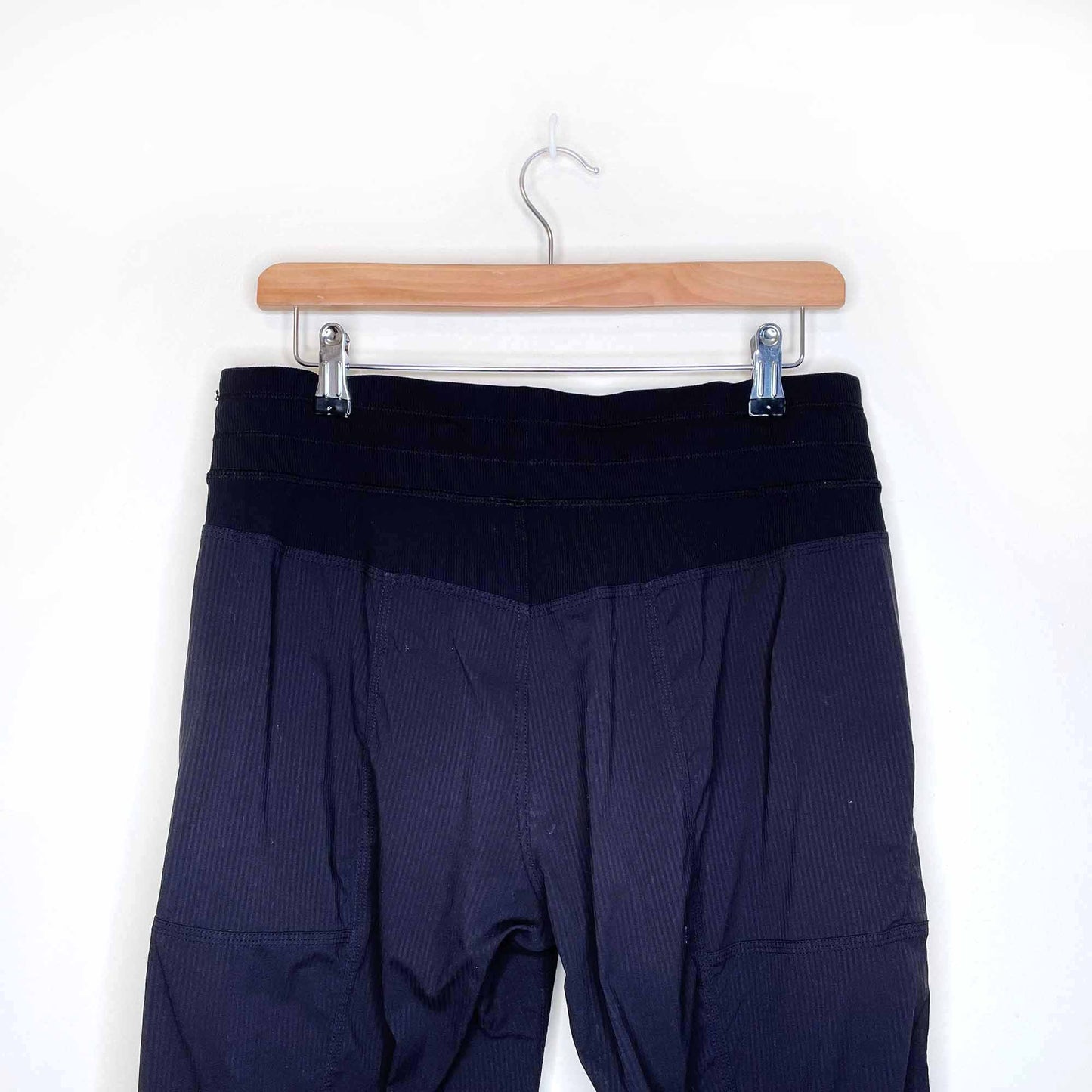 lululemon on the move dance studio full length pants - size 8