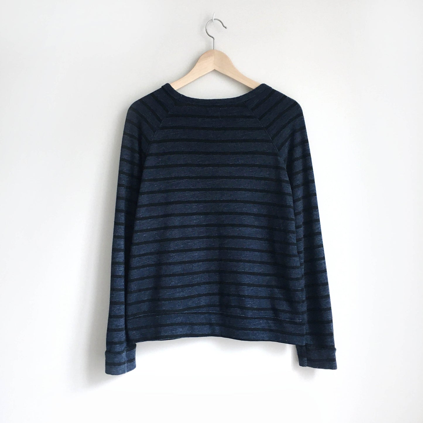 Sundry Happy Sweatshirt - size 2