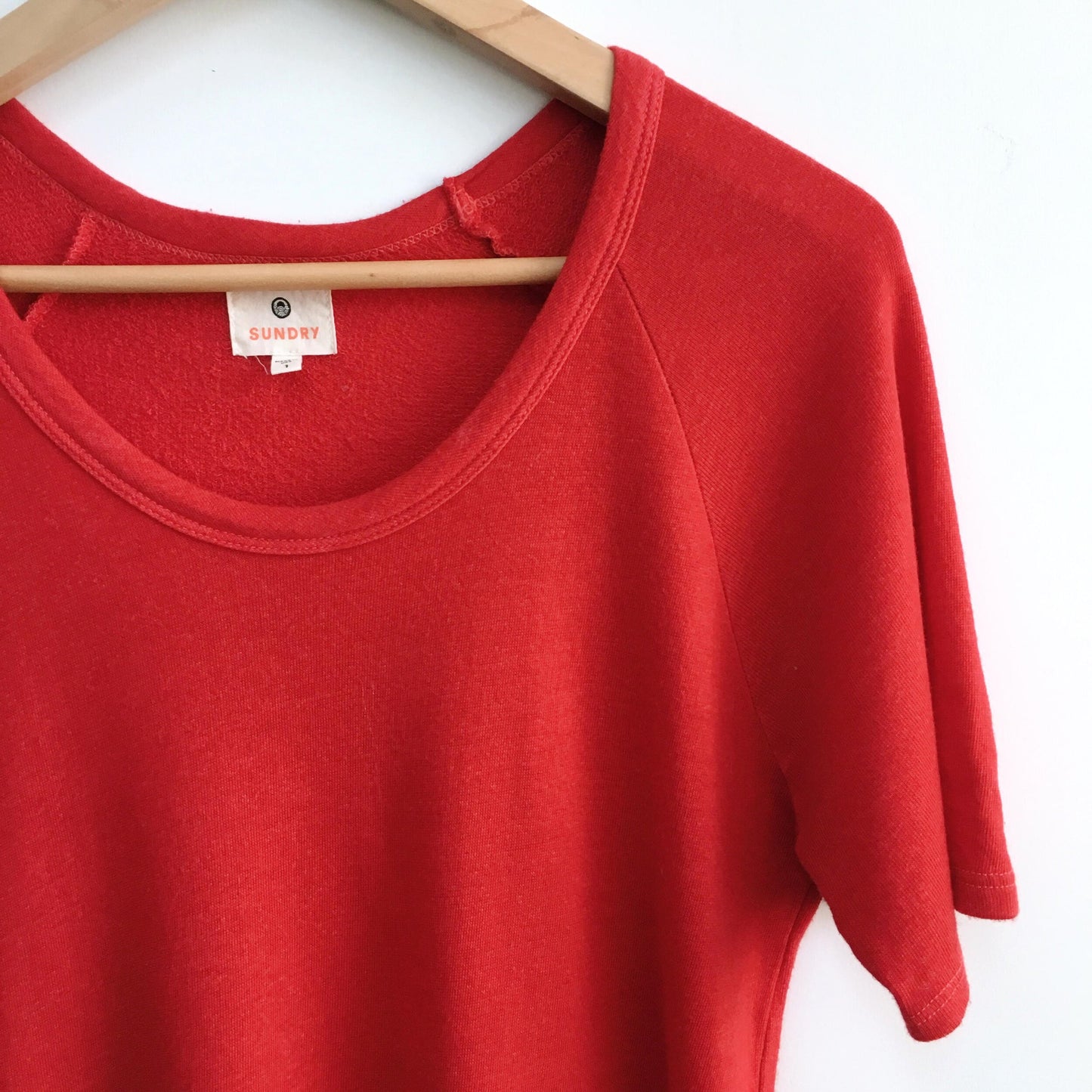 Sundry red raglan sweatshirt t-shirt - size 1