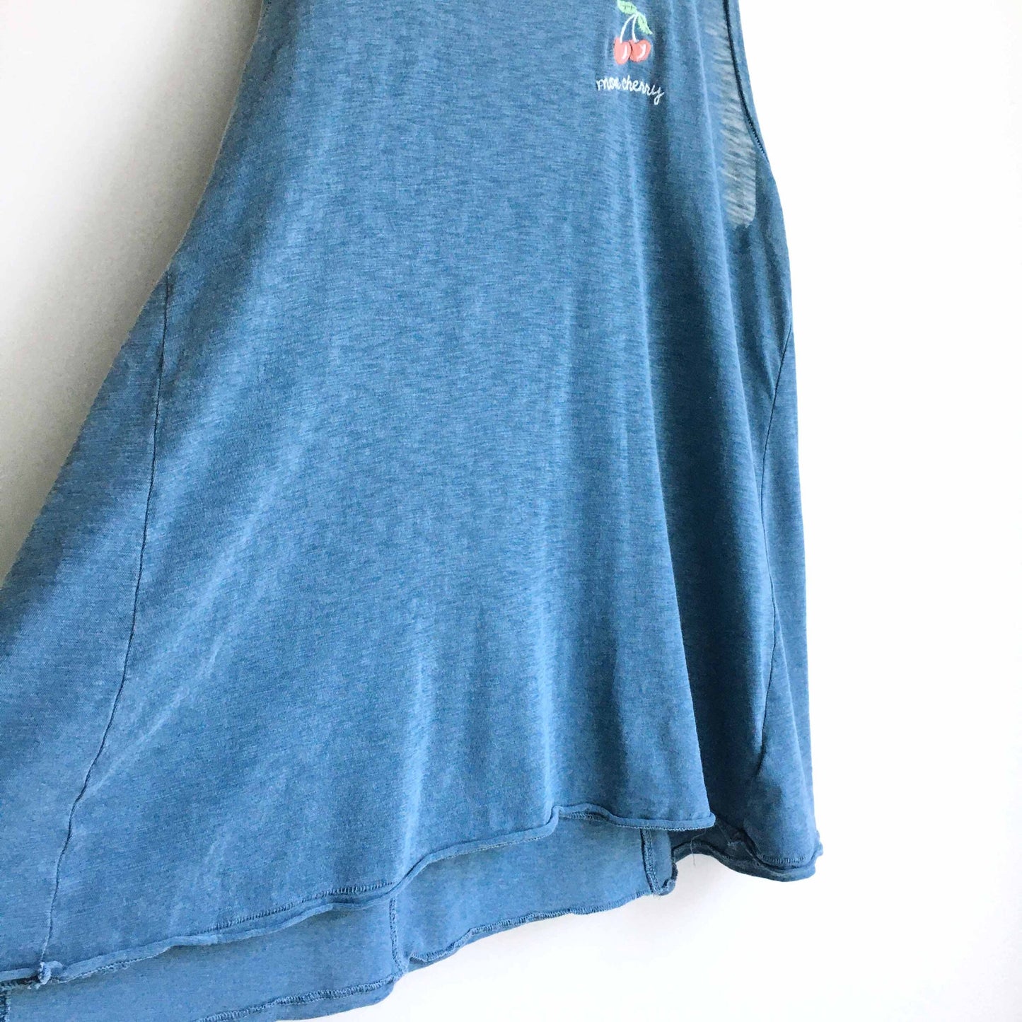 sundry mon cherry tank top - size 1