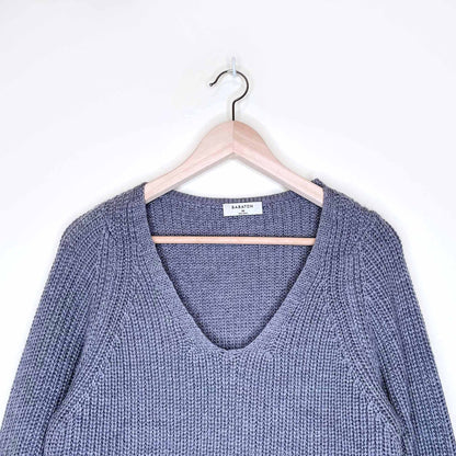 babaton valadon merino wool v-neck ribbed balloon sleeve sweater - size xs