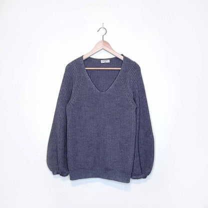 babaton valadon merino wool v-neck ribbed balloon sleeve sweater - size xs