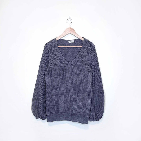 babaton valadon merino wool v-neck ribbed balloon sleeve sweater - size xs