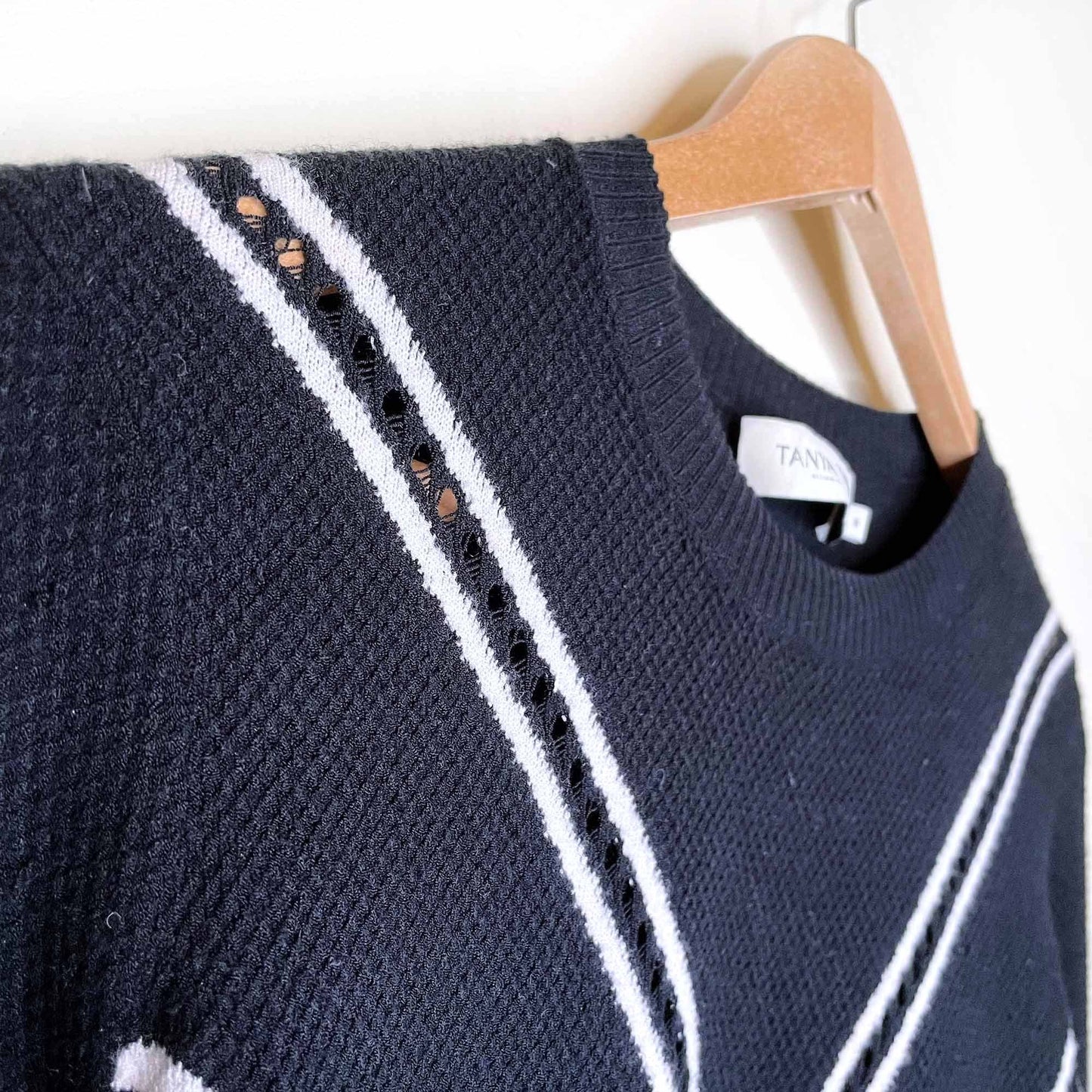 tanya taylor v design lightweight keaton sweater - size small