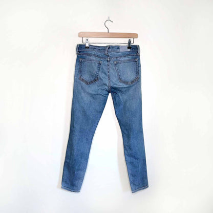 textile elizabeth and james ozzy distressed mid-rise jeans - size 30