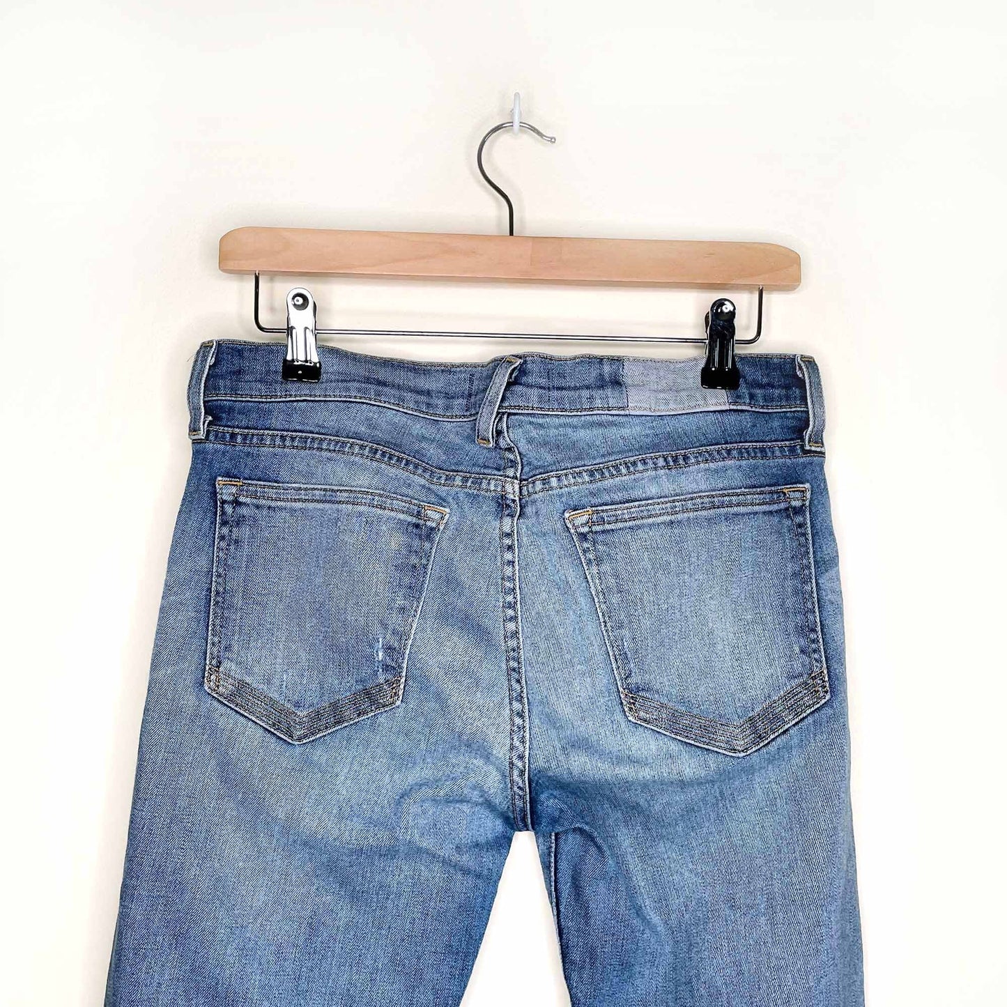 textile elizabeth and james ozzy distressed mid-rise jeans - size 30