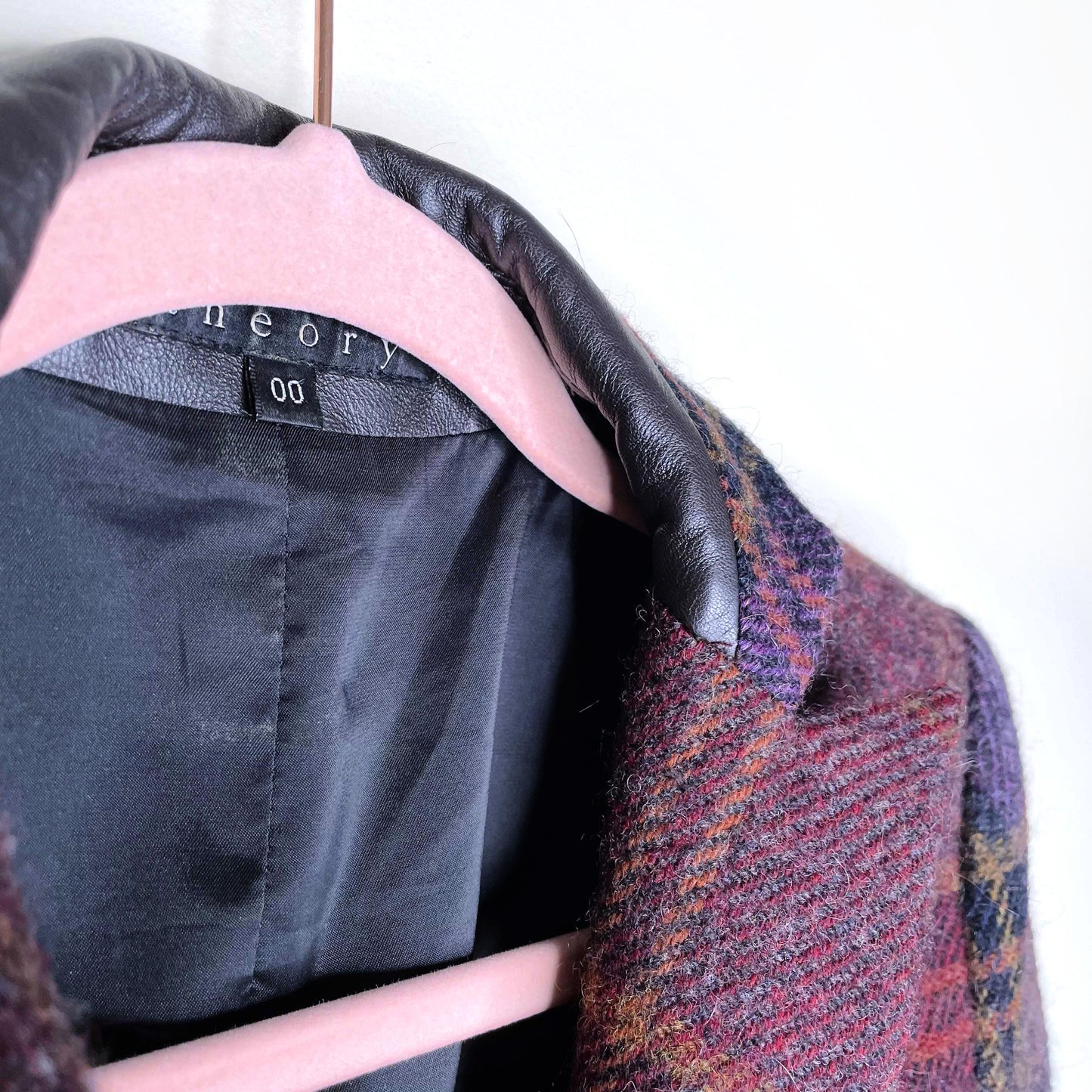 theory sharma wool-alpaca plaid blazer with leather trim - size 00