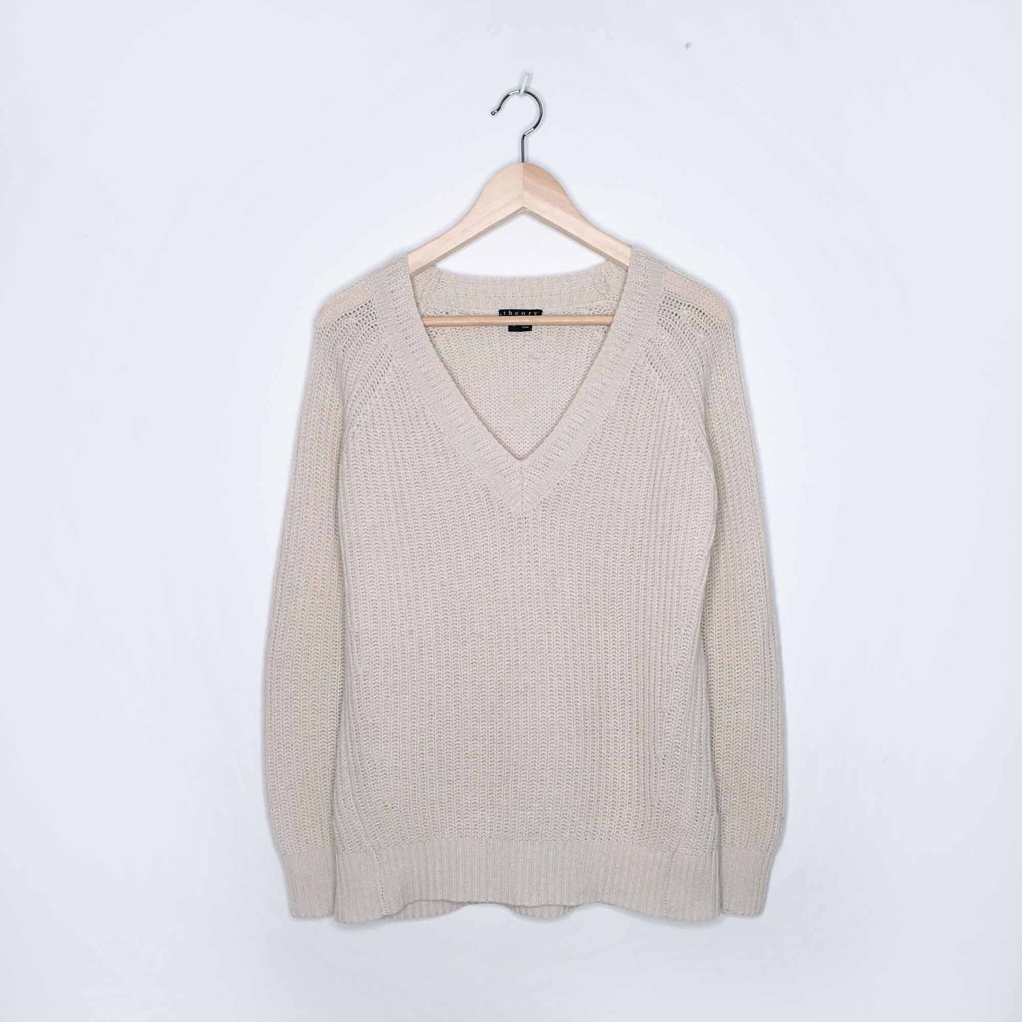 Theory 100% cashmere v-neck ribbed knit sweater - size Small