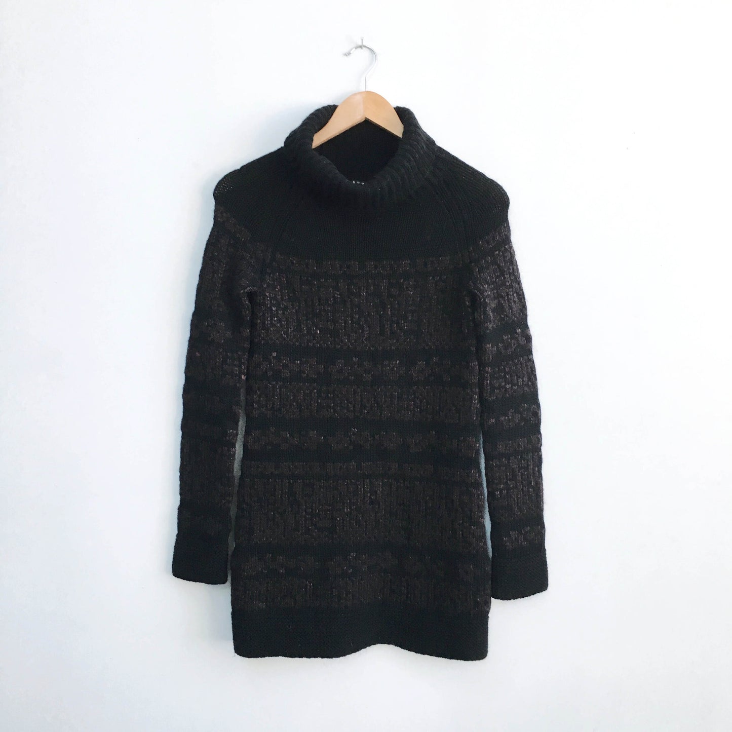 Theory wool-blend turtleneck - size Small