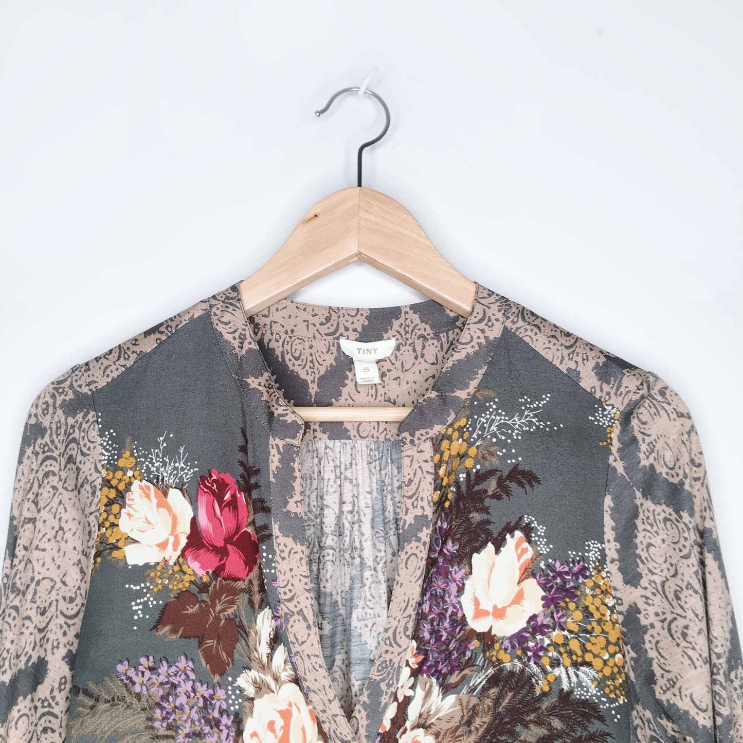 Tiny Anthropologie Jardim floral wrap blouse - size Small
