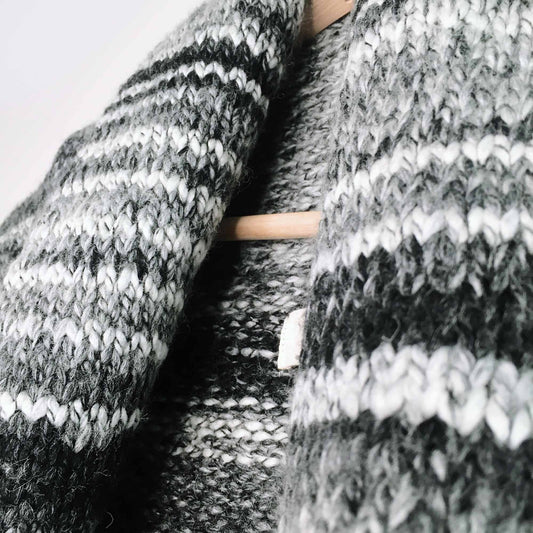 t.la anthropologie chunky wool-blend cardigan - size small