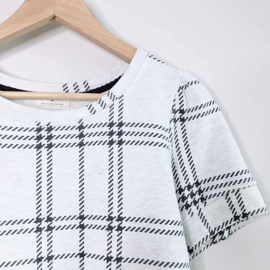 T. la Ani Houndstooth sweatshirt tee - size Medium