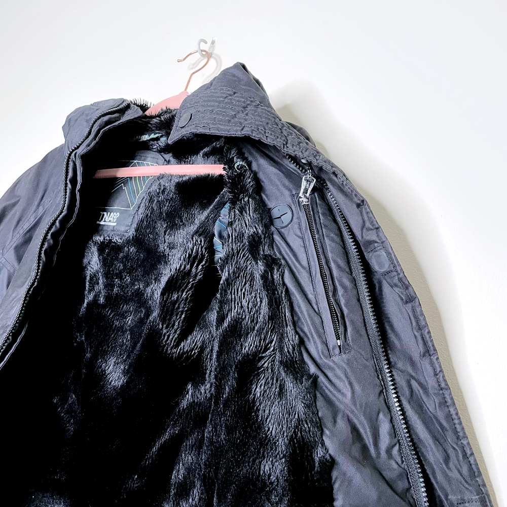 tna black aspen winter parka with faux fur hood - size small