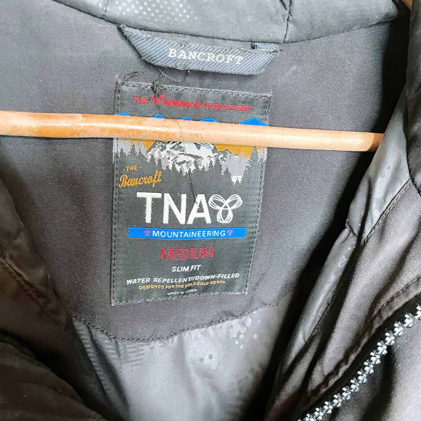 tna bancroft mid-length goose-down parka - size medium