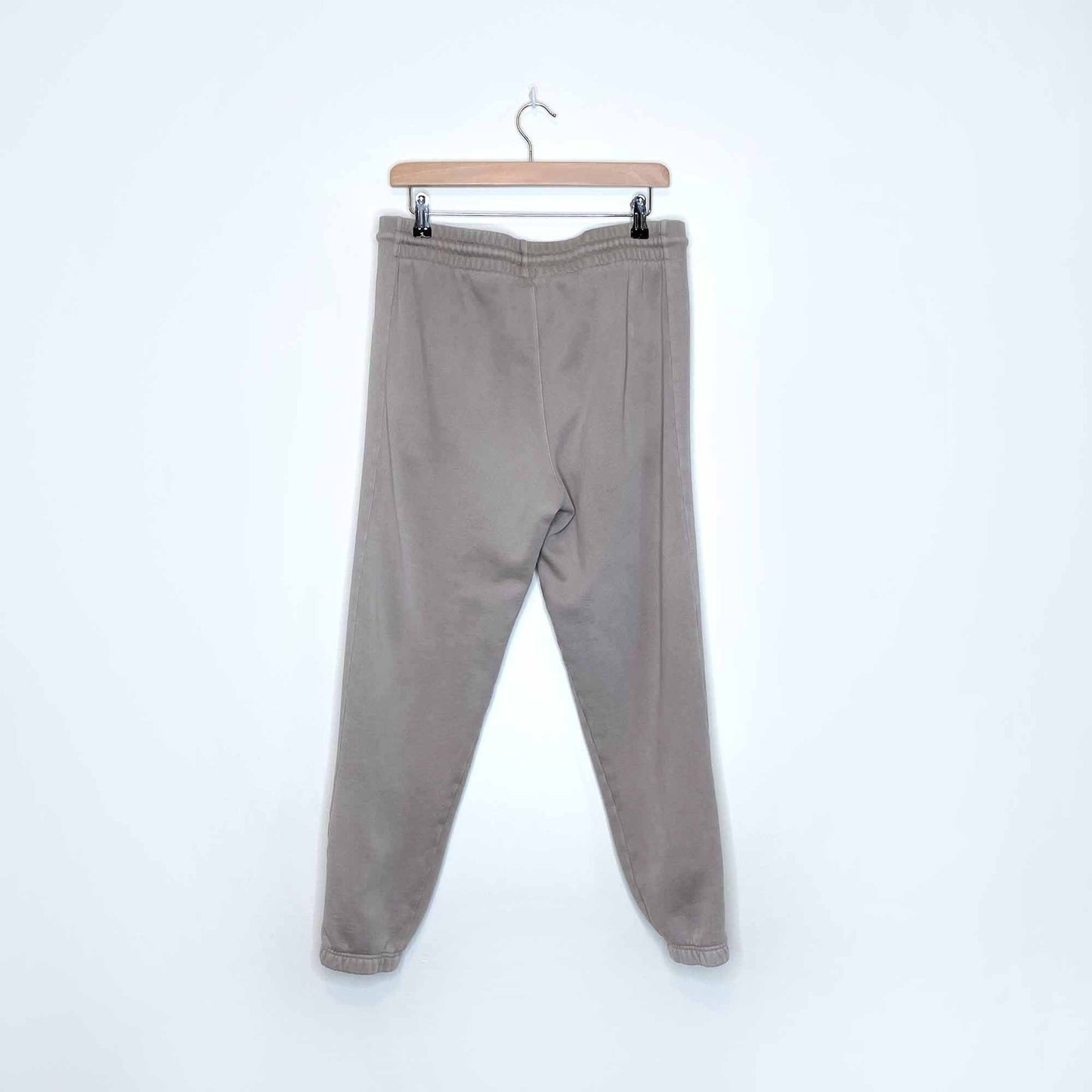 tna cozy fleece boyfriend sweatpant - size large