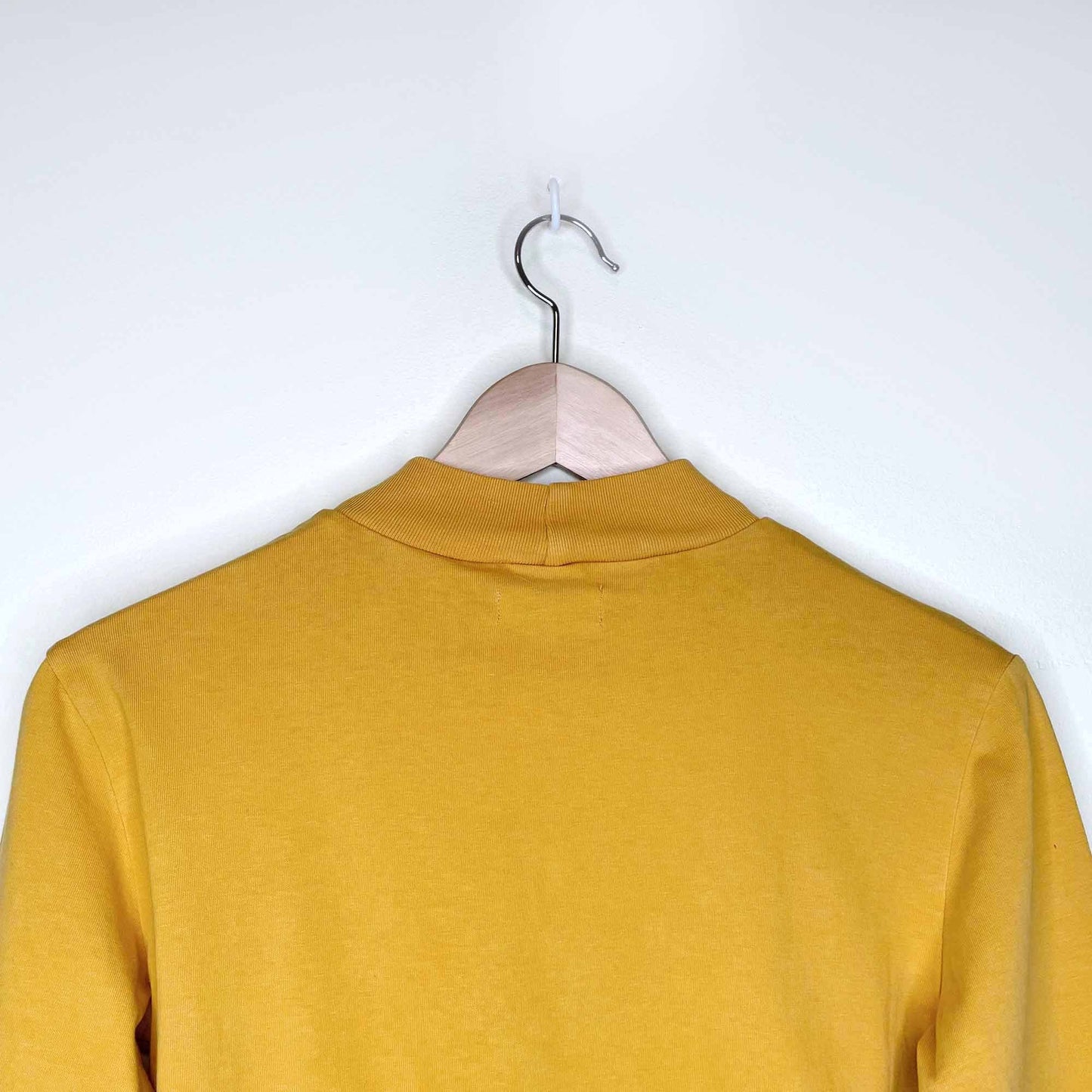 tna mockneck cropped long sleeve tee - size xxs