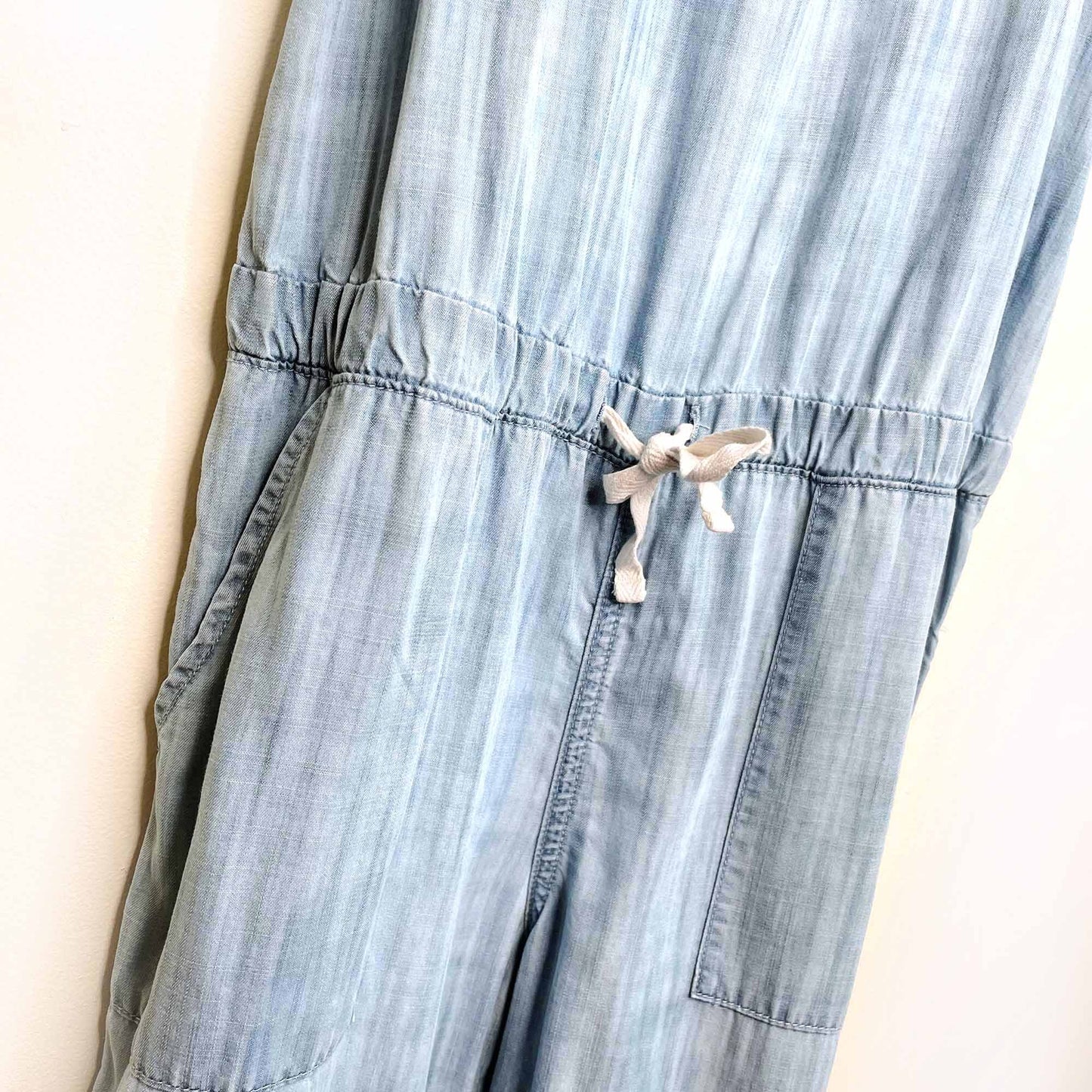 tna aritzia pentameter chambray jumpsuit - size small