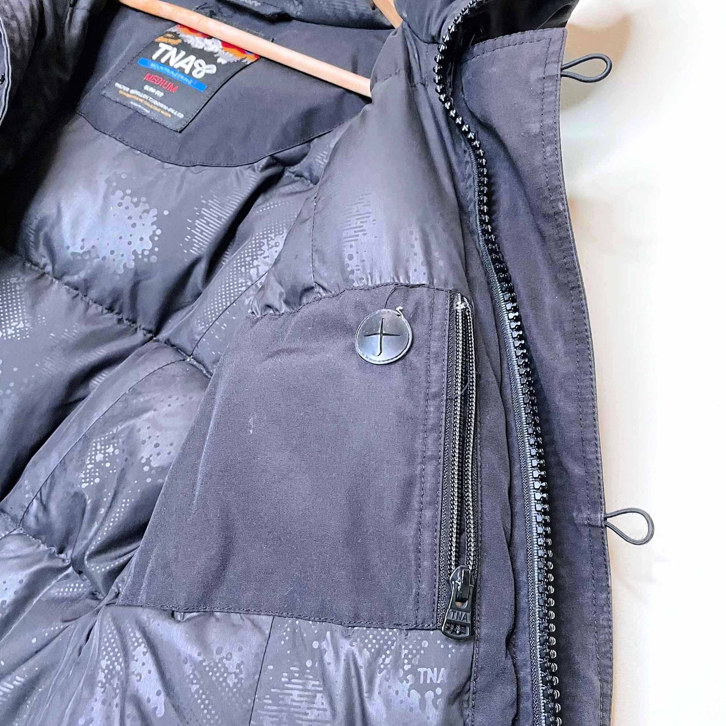 tna bancroft mid-length goose-down parka - size medium