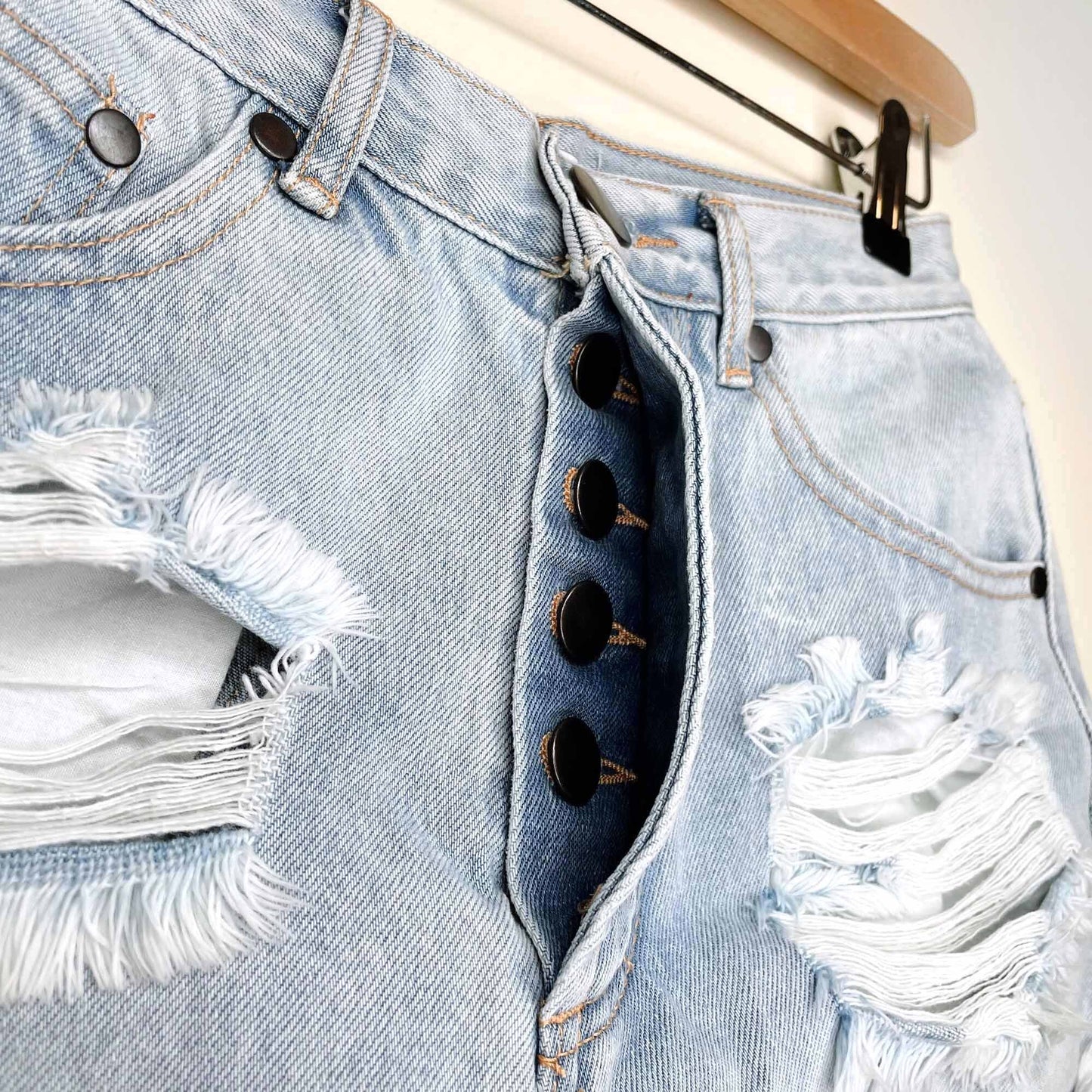 TOBI high rise button fly distressed jean shorts - size 27