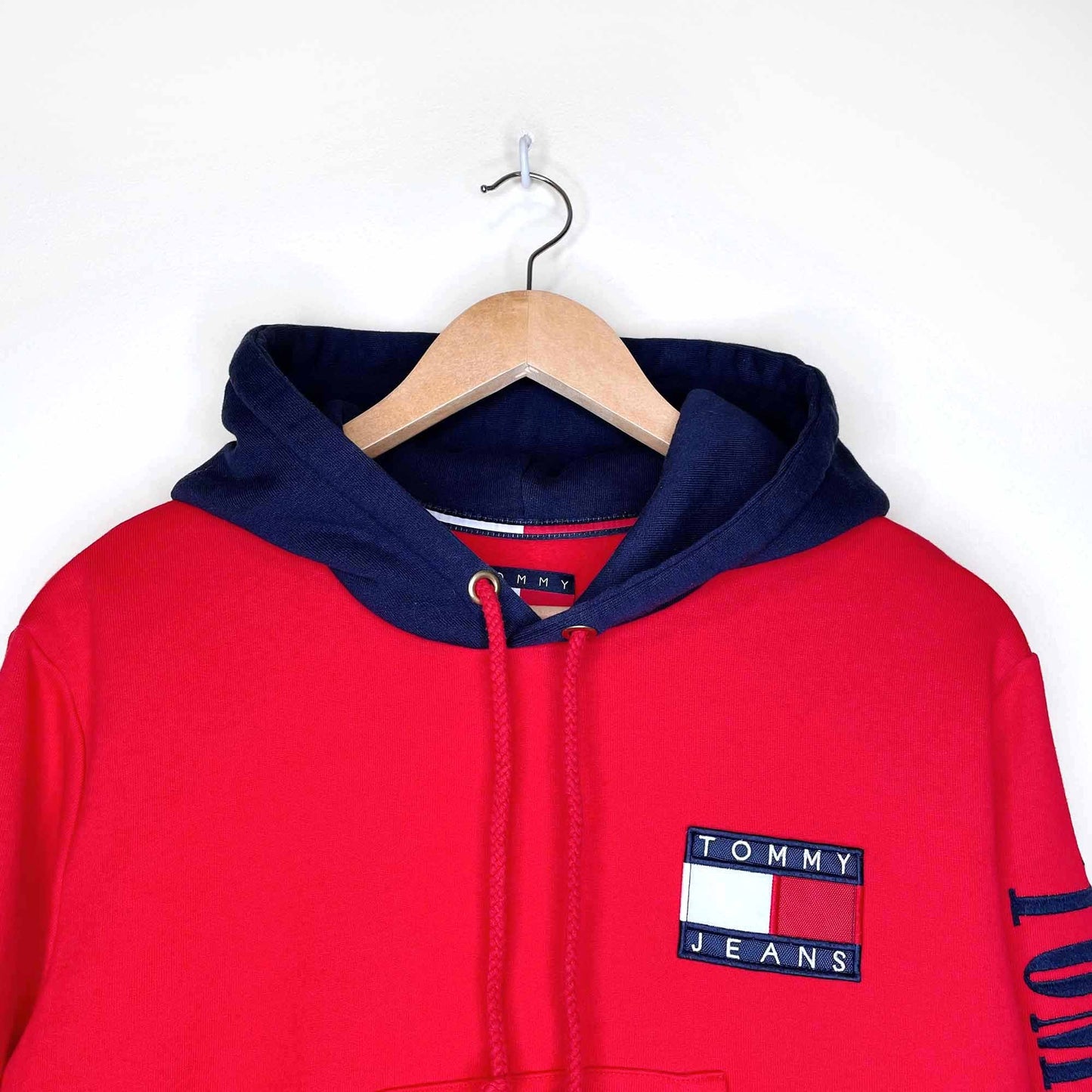 tommy jeans 90's capsule contrast cropped hoodie - size xs
