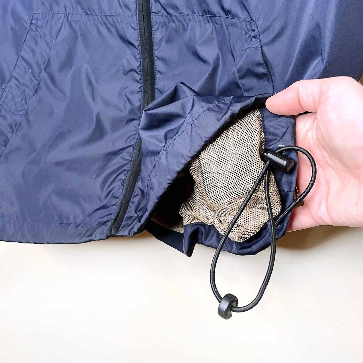 vintage tommy hilfiger athletics 90's hooded vest - size large