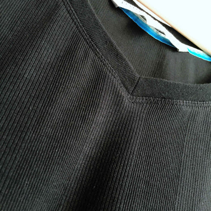 vintage tommy hilfiger baby rib v-neck tee - size medium