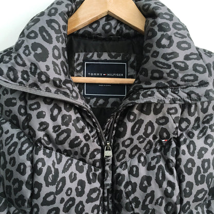 Tommy Hilfiger Puffer Vest - size Medium