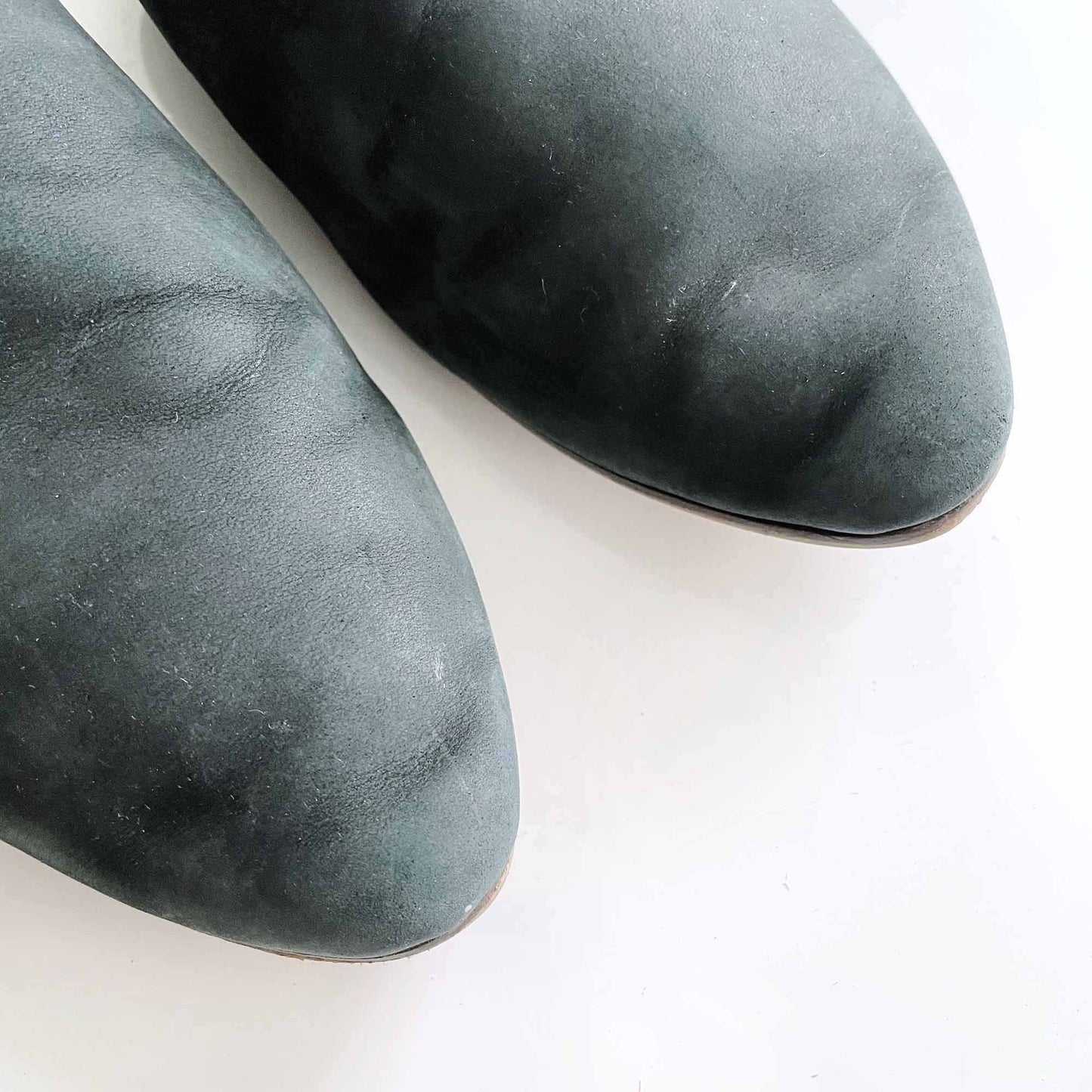 toms jutti black leather slip on mules - size 9