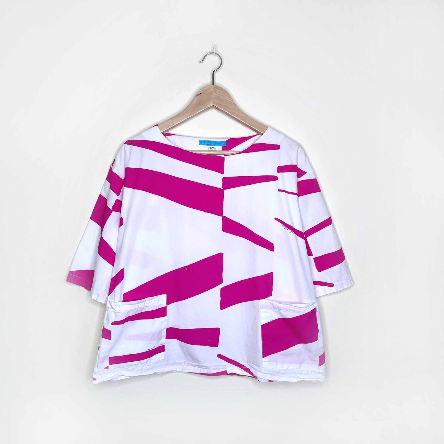virginia johnson colour block short sleeve top - size small