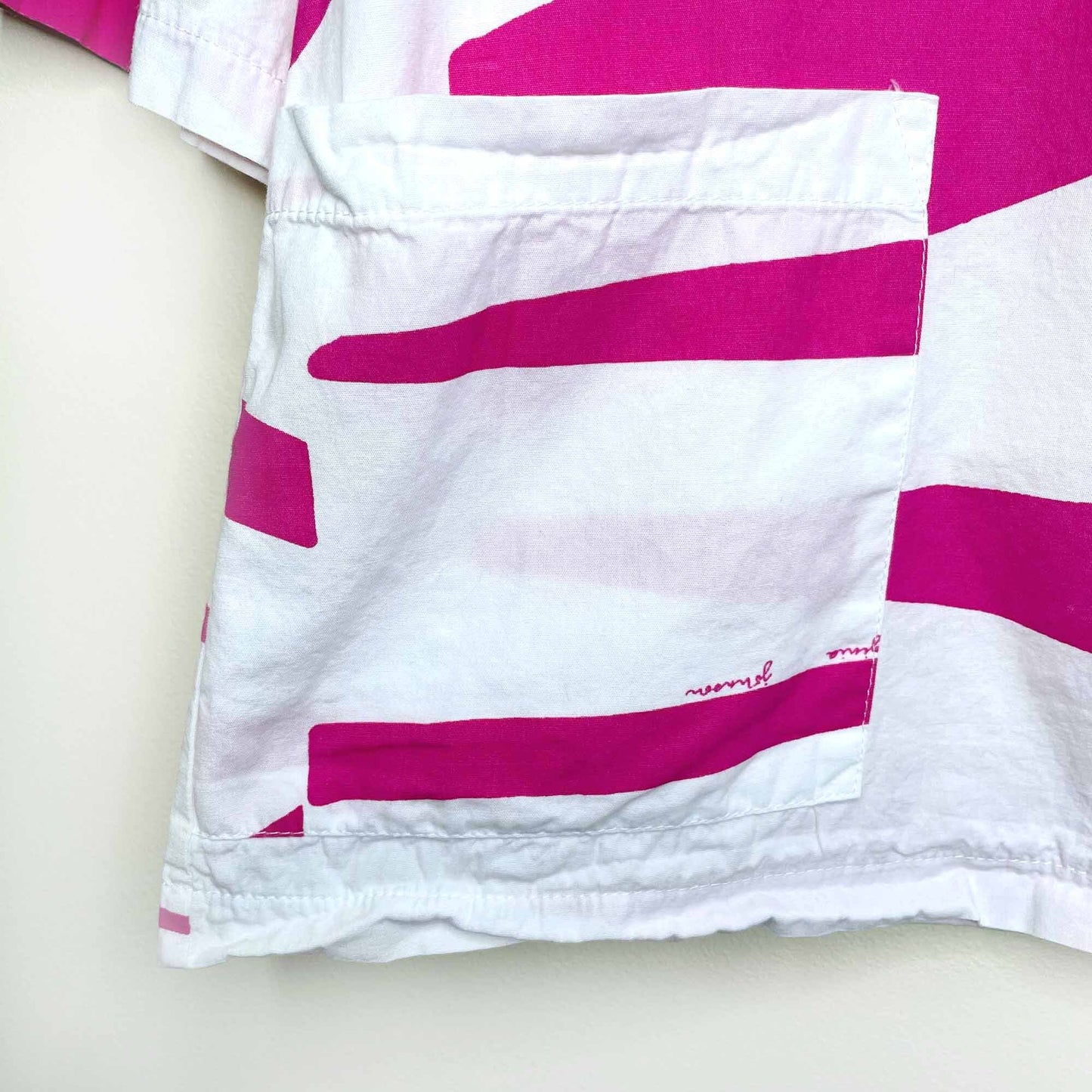 virginia johnson colour block short sleeve top - size small