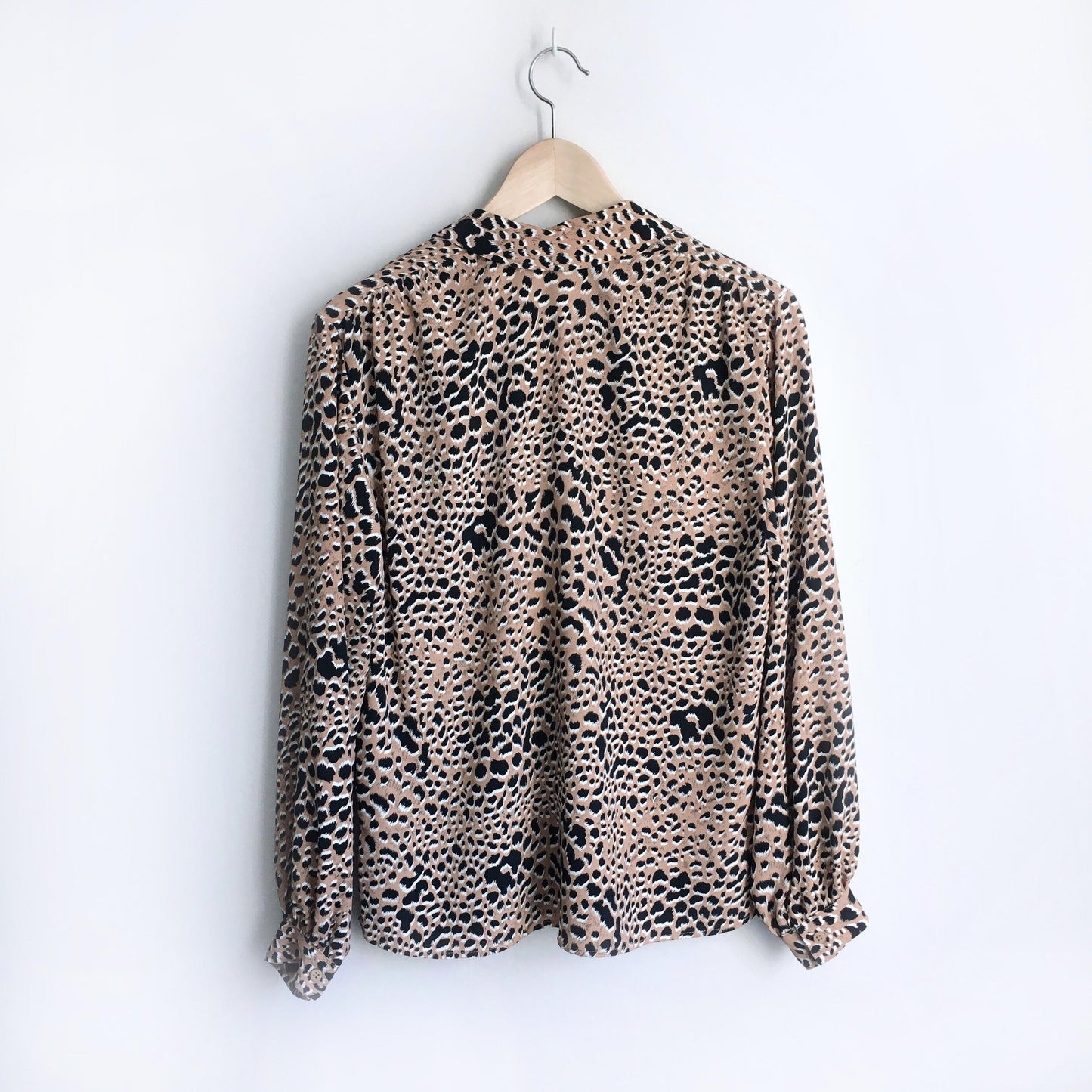 NWT Topshop Animal print button down - size 2