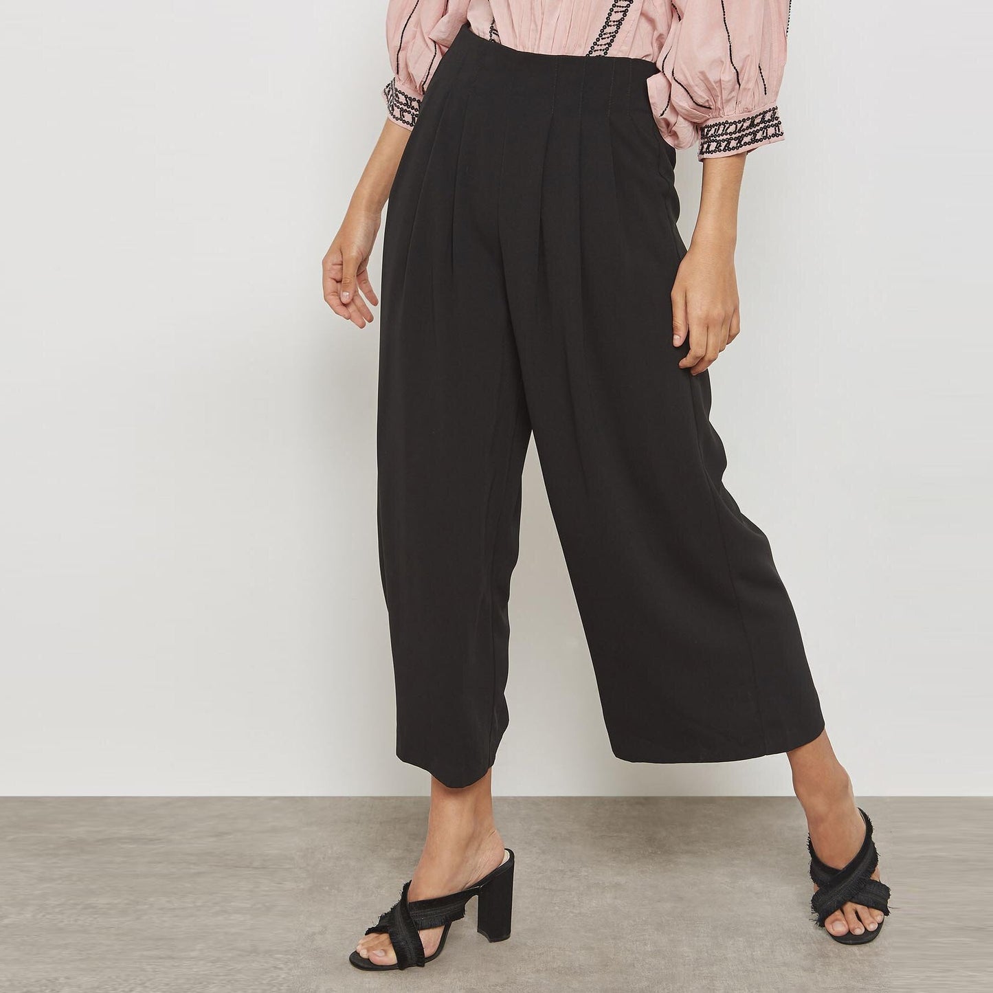 topshop high rise pleated cropped wide leg trousers - size 2