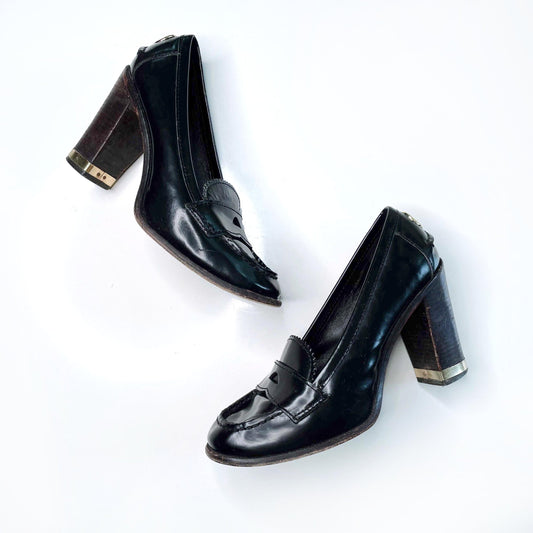 tory burch patent leather heeled loafer - size 8