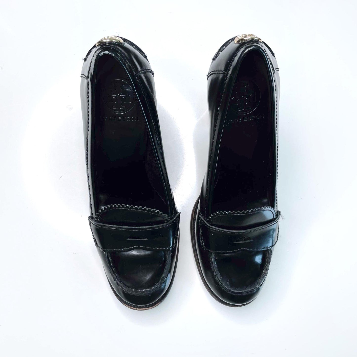 tory burch patent leather heeled loafer - size 8