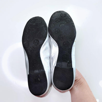 tory burch reva silver metallic ballet flats - size 7