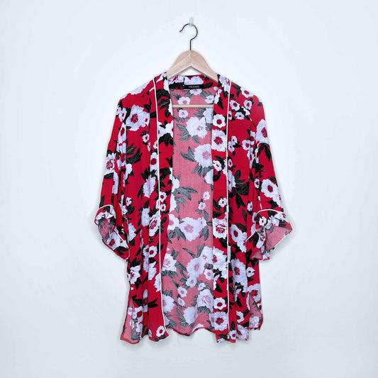 trovaré red floral kimono - size medium