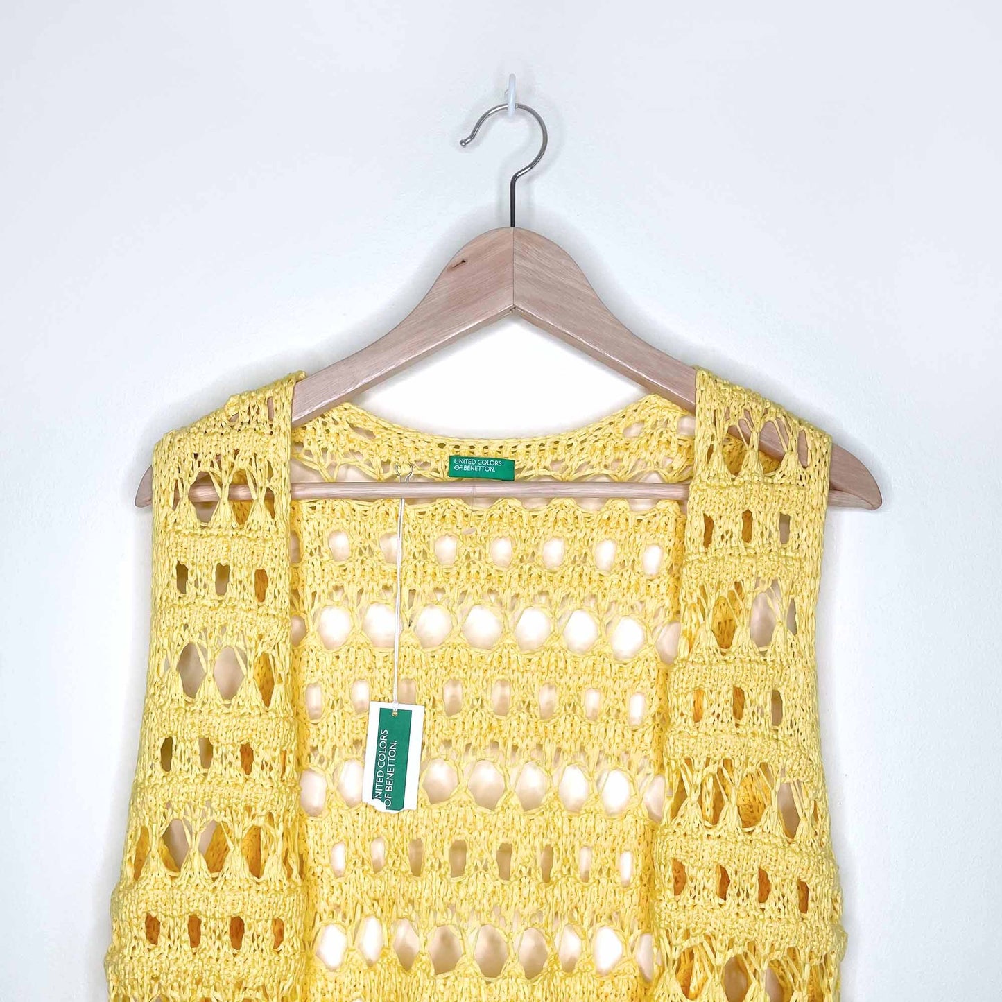 nwt united colors of benetton ben batik crochet fringe vest - size medium