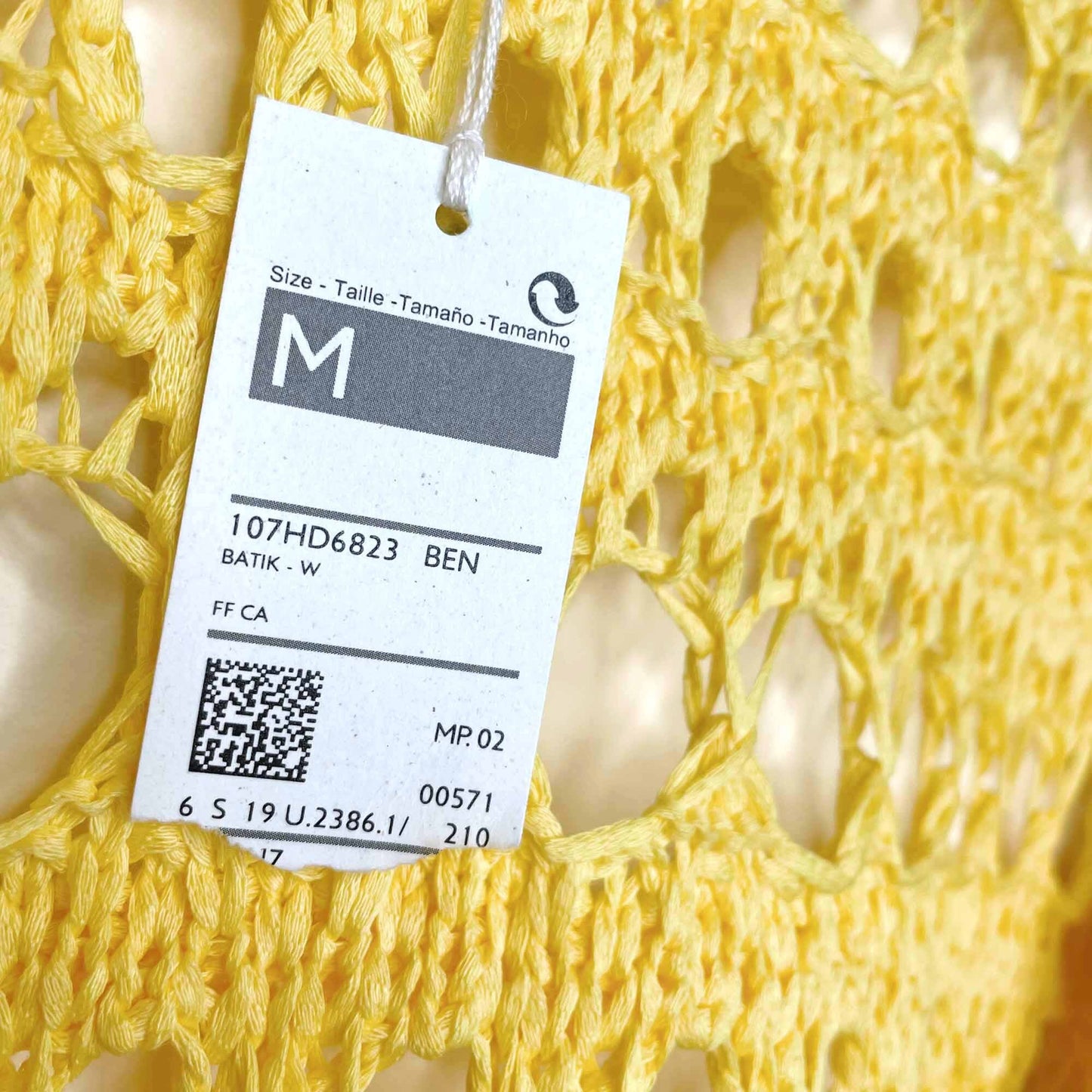 nwt united colors of benetton ben batik crochet fringe vest - size medium