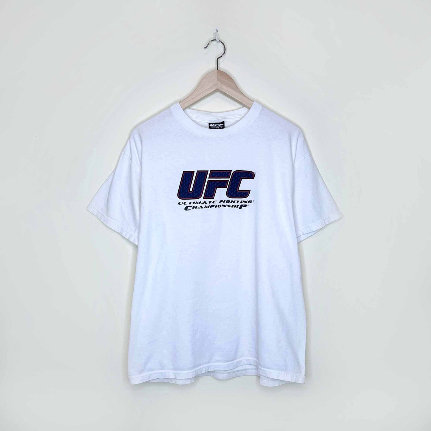 vintage ufc classic logo tee - size large