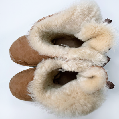 ugg tan mini bailey bow II short sheepskin boots - size 7