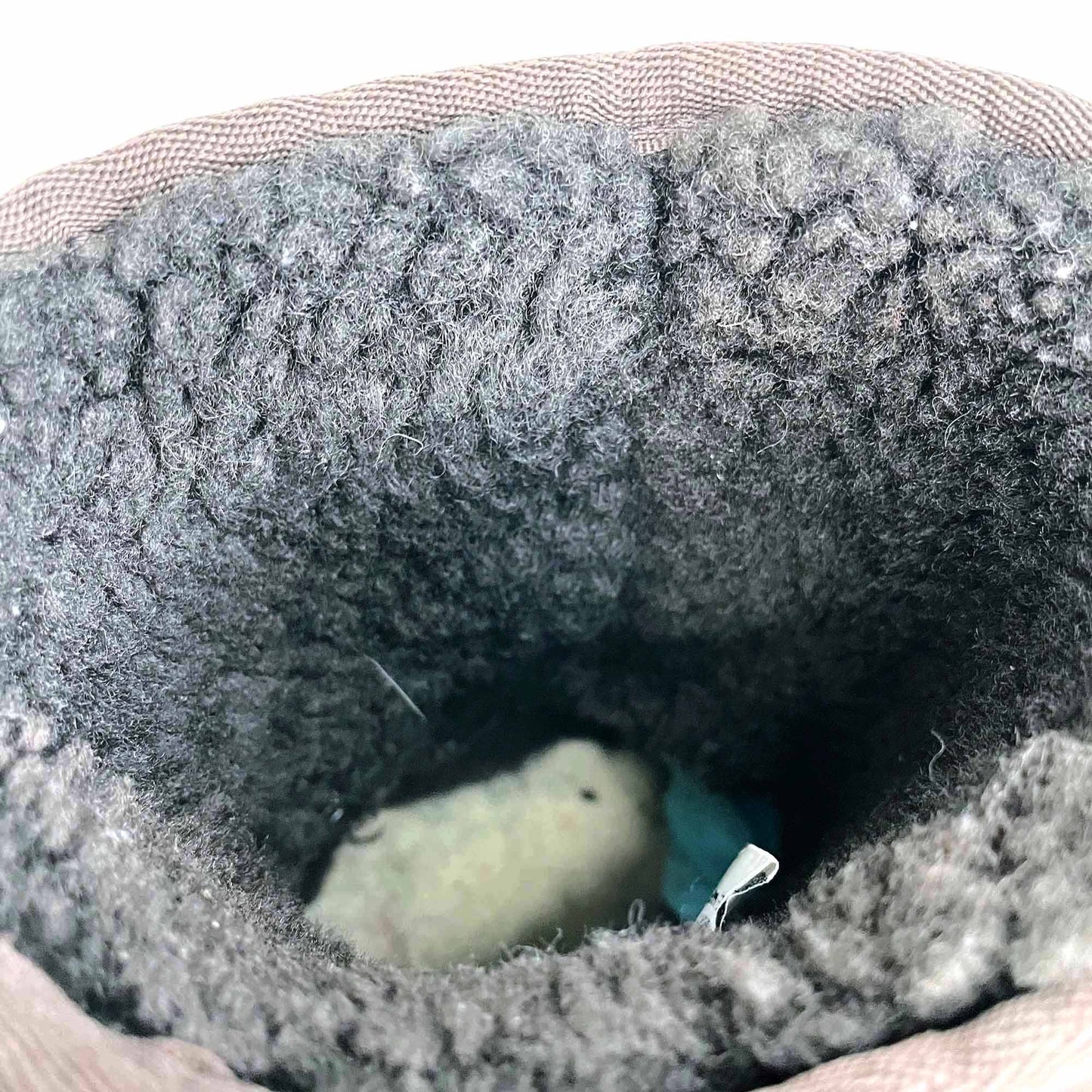 ugg dark brown classic short sheepskin boot - size 8