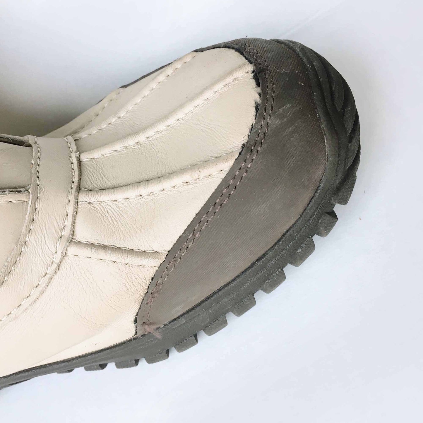 UGG Adirondack waterproof sheepskin boots - size 10