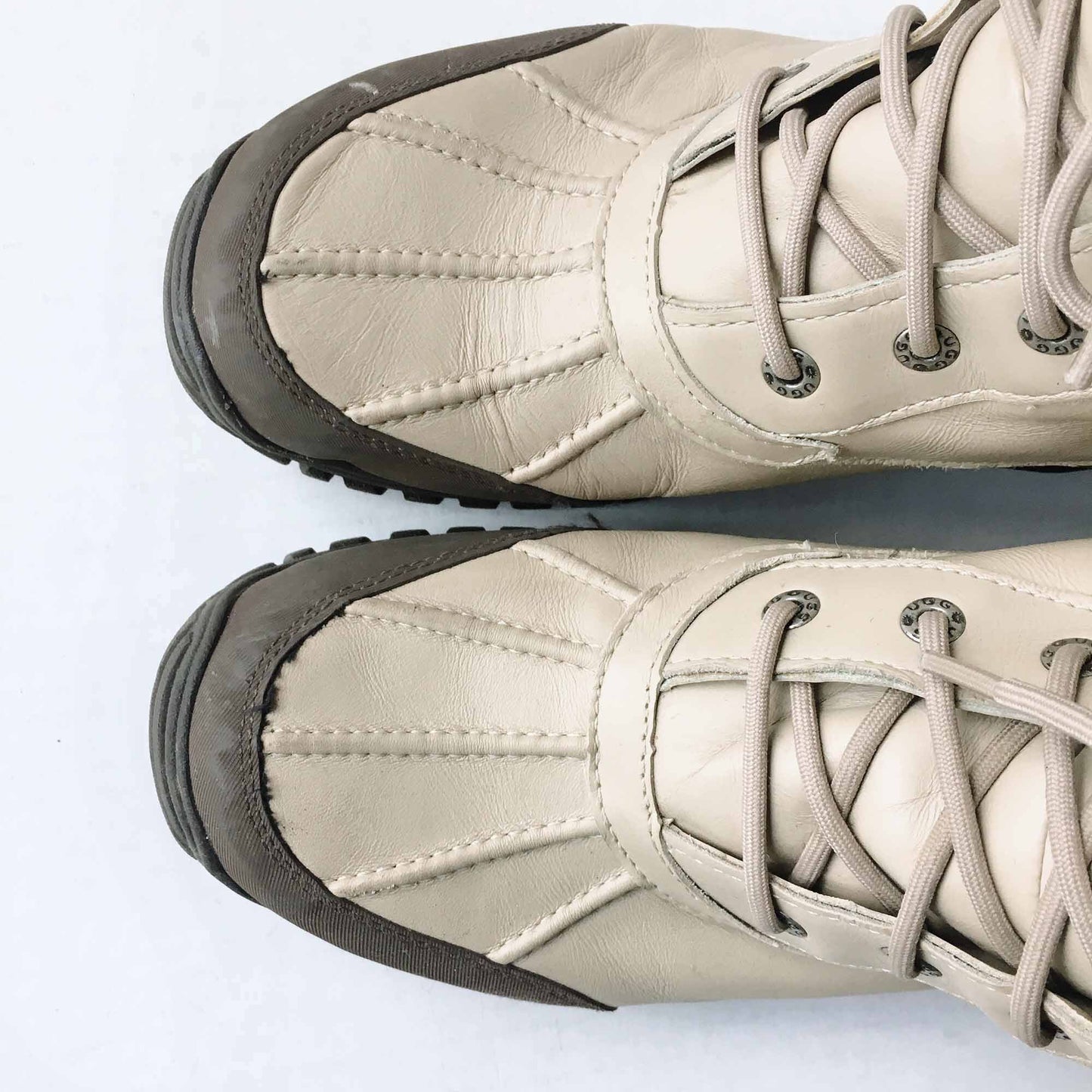 UGG Adirondack waterproof sheepskin boots - size 10