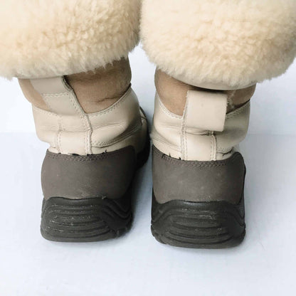 UGG Adirondack waterproof sheepskin boots - size 10