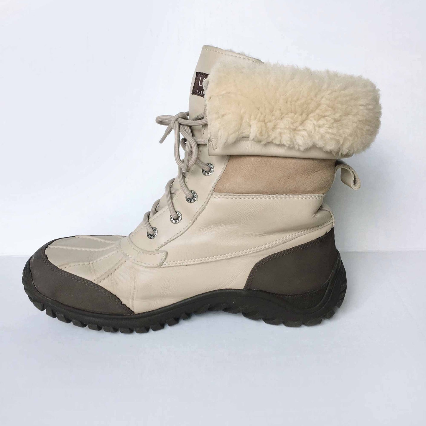 UGG Adirondack waterproof sheepskin boots - size 10