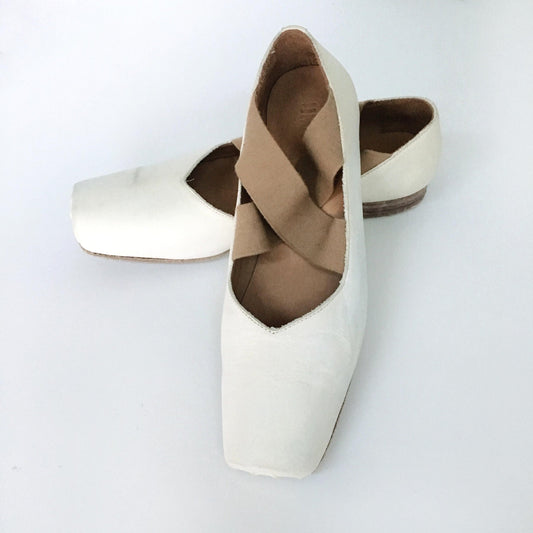 UMA WANG Cross-over strap Ballerina Shoes - size 37