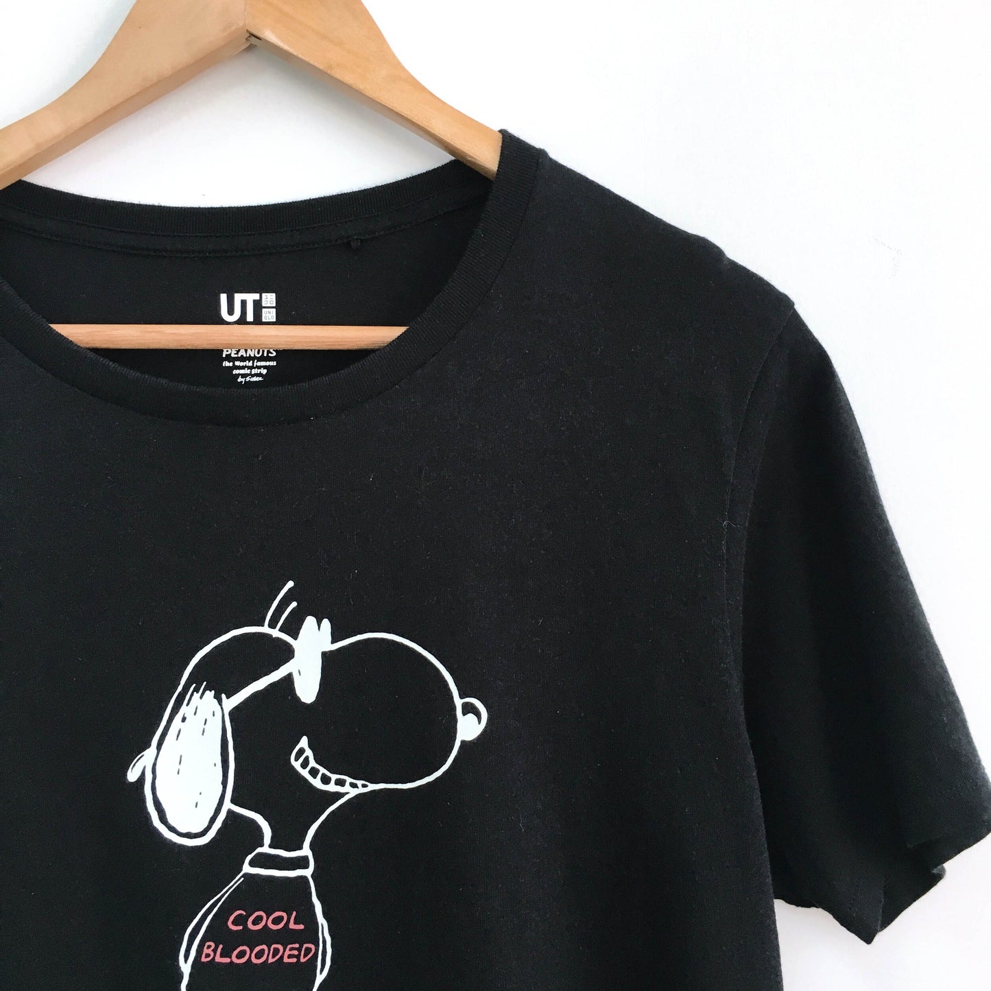 Uniqlo UT Peanuts Skater Tee - size Medium
