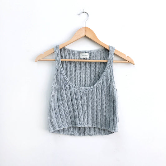 United Colors of Benetton crop knit - size xs