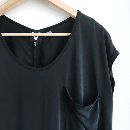 VCOA black pocket tee - size 2