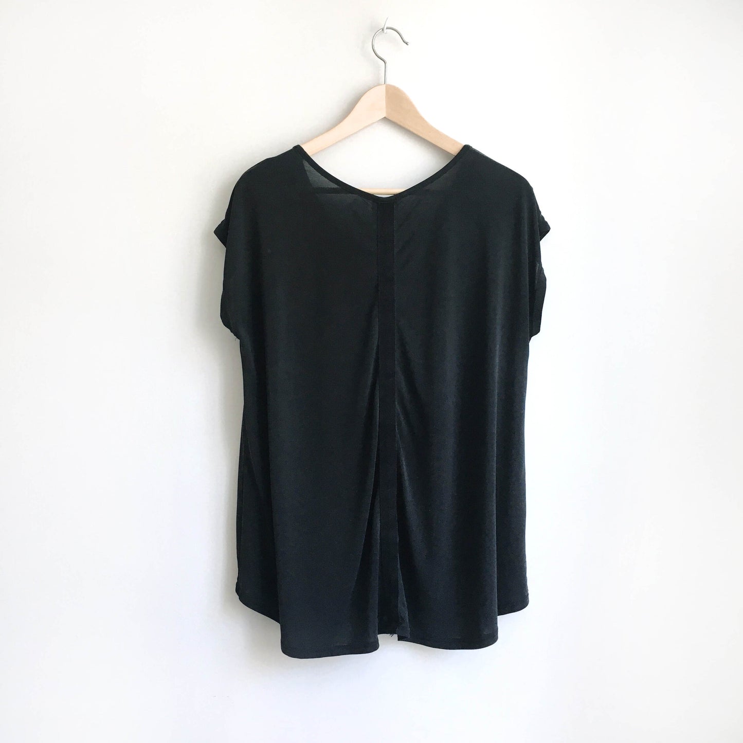 VCOA black pocket tee - size 2